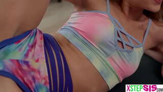 Ti etap sè ak sere l &#039; bon zanmi te stepbro jwenn yon inatandi boner pou yo