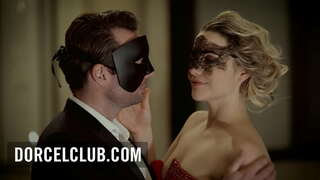 Intenso sexo durante un partido swinger