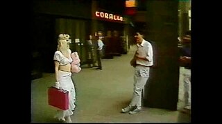 Ilona Staller Cicciolina - स्नायू Rosso (videoclip)