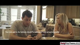 Blondinka Bailey ljubi že zajebal v grob način