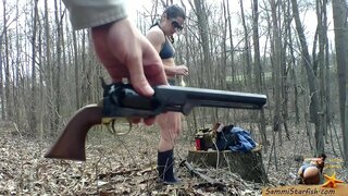 Gadis ladang dan Senjata api